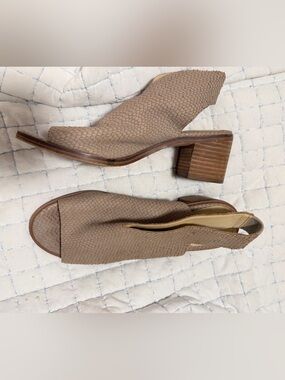 Women’s Sole Society "Terryn" open-toe block heel slingbacks size 7